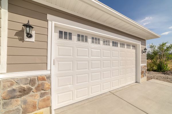 Cost of Garage Lifting in Hudsonville